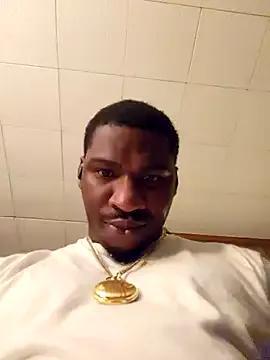 007Giovani from StripChat is Freechat
