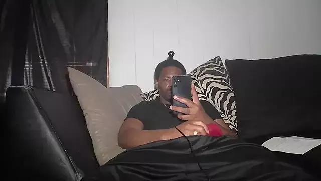 007Giovani from StripChat