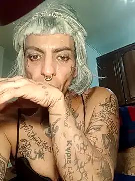 00Travsharongomez from StripChat is Freechat