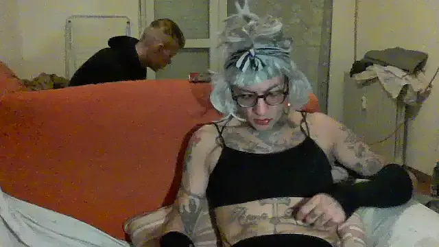 00Travsharongomez on StripChat 