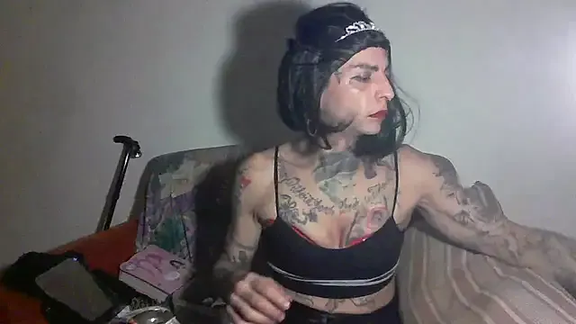 00Travsharongomez on StripChat 