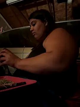 1n0nlythroat from StripChat