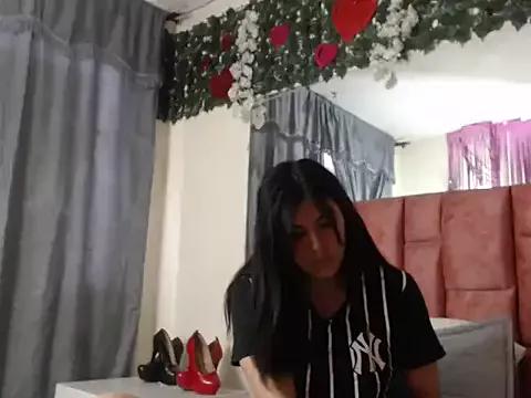 1princesa_bella from StripChat is Freechat