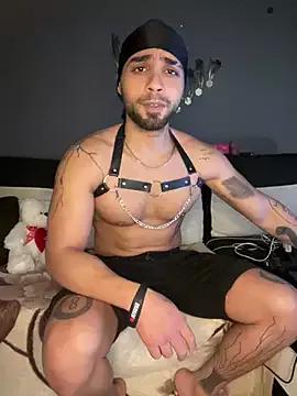 1Richrichard1 from StripChat is Freechat