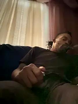 2HandsLong from StripChat is Freechat
