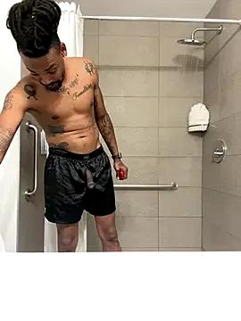 2HandsLong from StripChat is Freechat