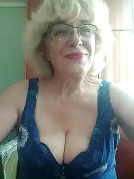 52MiaLove02 from StripChat is Freechat