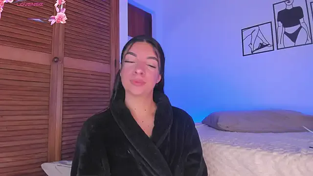 777AylinZ from StripChat