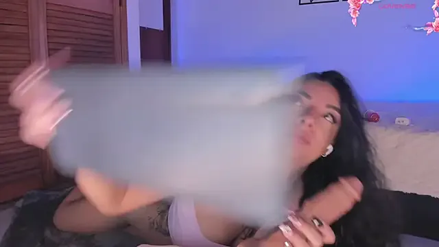 777AylinZ from StripChat