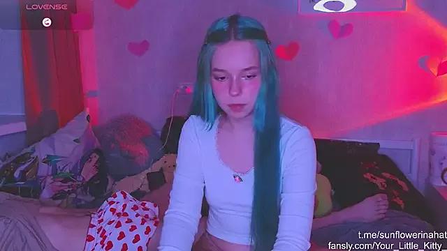812sunflowerinahat from StripChat