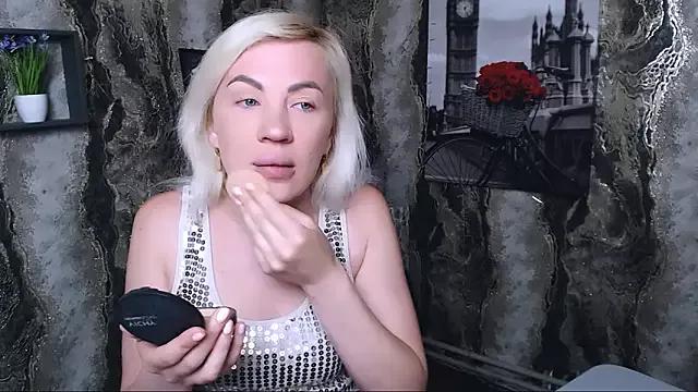 _AmandaGold_ from StripChat is Freechat