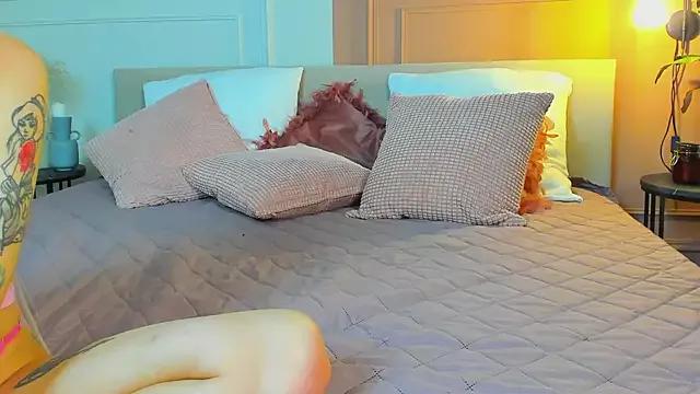 Try our streaming cams variety and talk on a personal level with our adorable girls streamers, showing off their bountiful shapes and dildos.