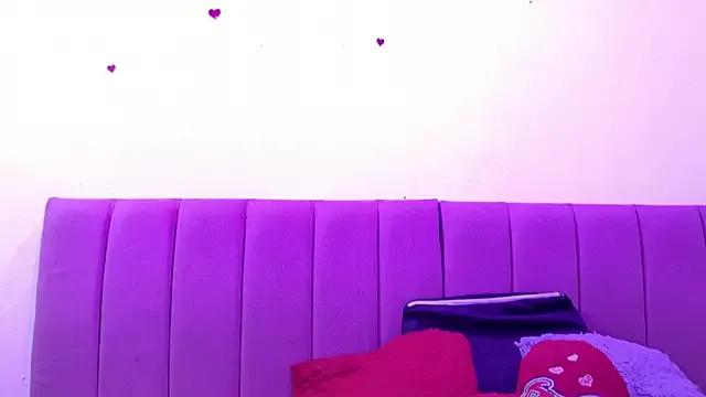 _candy_jr from StripChat is Freechat