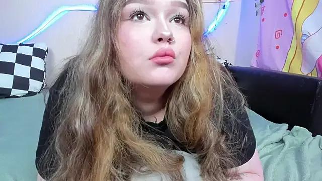 _CandyM1lky_ from StripChat is Freechat