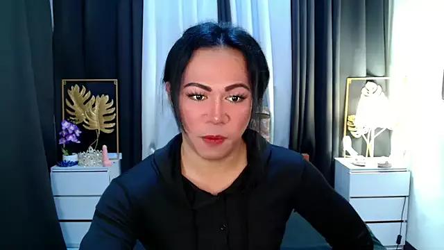 _Carmilla from StripChat is Freechat