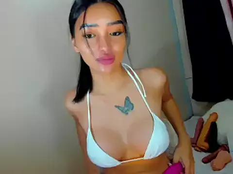 Try our streaming cams variety and talk on a personal level with our adorable girls streamers, showing off their bountiful shapes and dildos.
