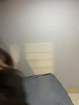 _Chloe_Smith from StripChat is Freechat