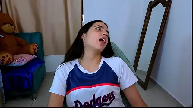 _elenna from StripChat