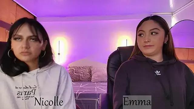 _Emma11 from StripChat