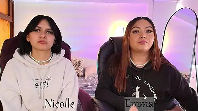 _Emma11 from StripChat