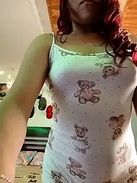 _Emmawest from StripChat is Freechat