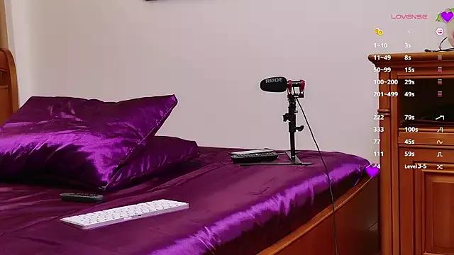 _juliasexy from StripChat is Freechat