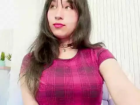 _julieta_love_ from StripChat is Freechat