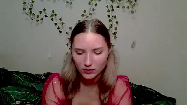 _kikiclark__ from StripChat is Freechat