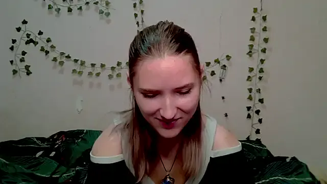 _kikiclark__ from StripChat is Freechat