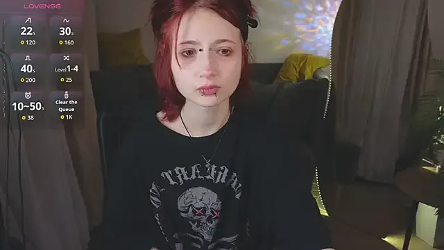 _L_o_r_r_y_ on StripChat 