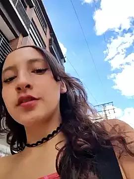 _Laary_Lily from StripChat is Freechat