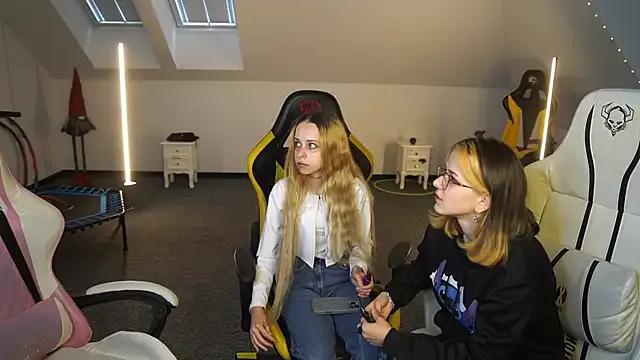 Try our streaming cams variety and talk on a personal level with our adorable girls streamers, showing off their bountiful shapes and dildos.