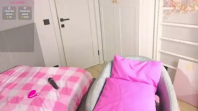 _lollyypop_ from StripChat is Freechat