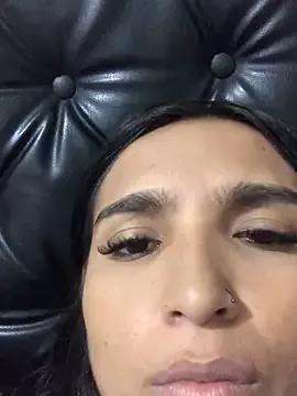 _Lorenn_ from StripChat is Freechat