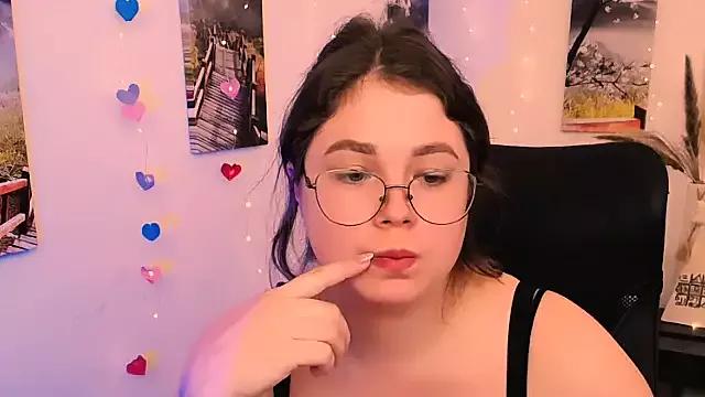_Lovely_Mary from StripChat is Freechat