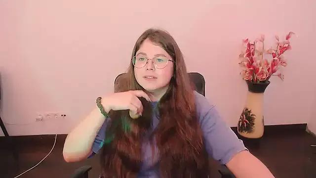 _Lovely_Mary from StripChat is Freechat