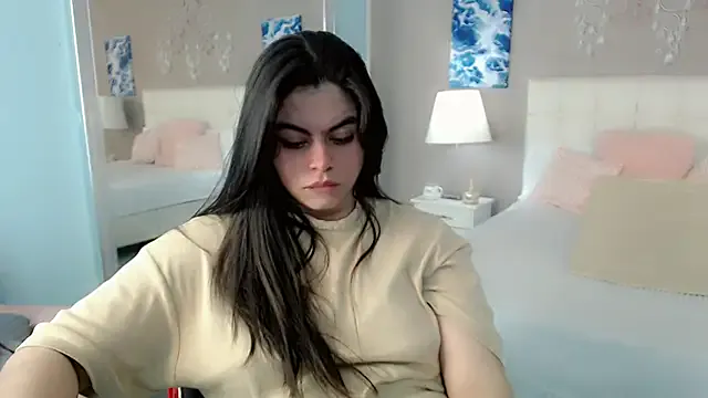 _Maddison_Ivanova_ from StripChat is Freechat