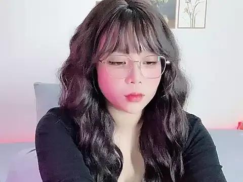 _Mia_Chubby from StripChat is Freechat