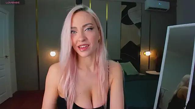 Try our streaming cams variety and talk on a personal level with our adorable girls streamers, showing off their bountiful shapes and dildos.