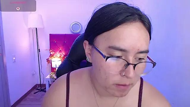 _MissMegann from StripChat is Freechat