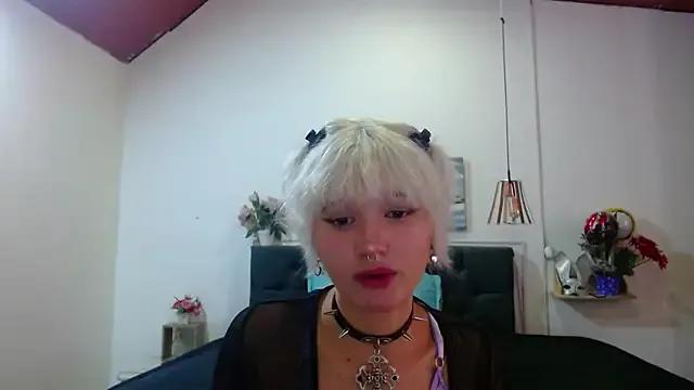 Try our streaming cams variety and talk on a personal level with our adorable girls streamers, showing off their bountiful shapes and dildos.