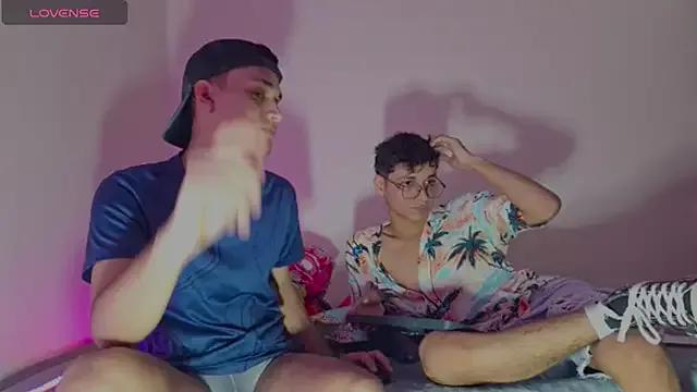 _peter_roy_ from StripChat is Freechat