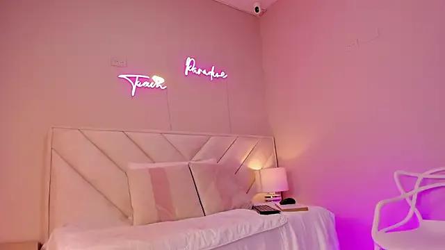 _sami_x from StripChat is Freechat