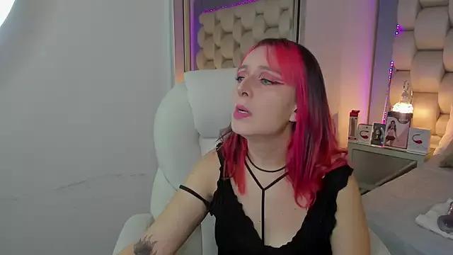 Try our streaming cams variety and talk on a personal level with our adorable girls streamers, showing off their bountiful shapes and dildos.
