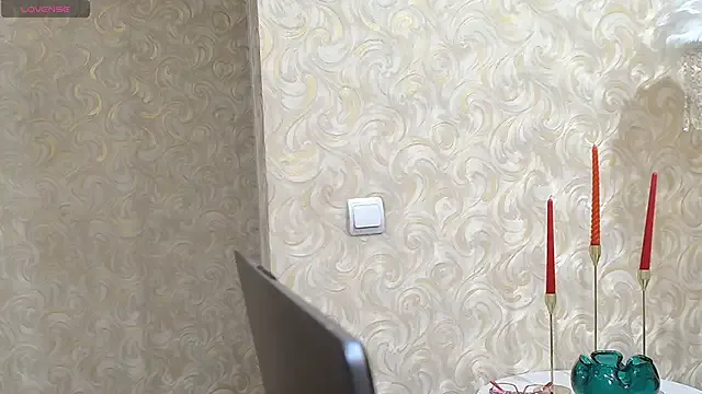 _Sara__Smith_ from StripChat is Freechat