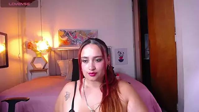 _Scarlett_L from StripChat is Freechat
