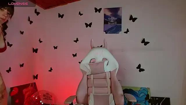 _serendepia_ from StripChat is Freechat