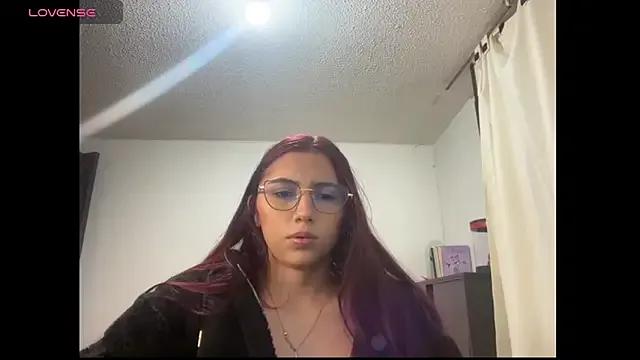 _sofia_lopeez from StripChat is Freechat