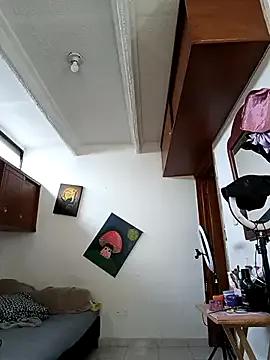 _Sophie- from StripChat is Freechat