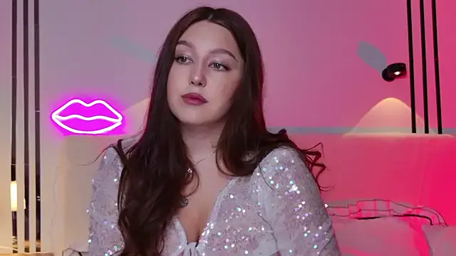 _Tessa_May_ from StripChat is Freechat